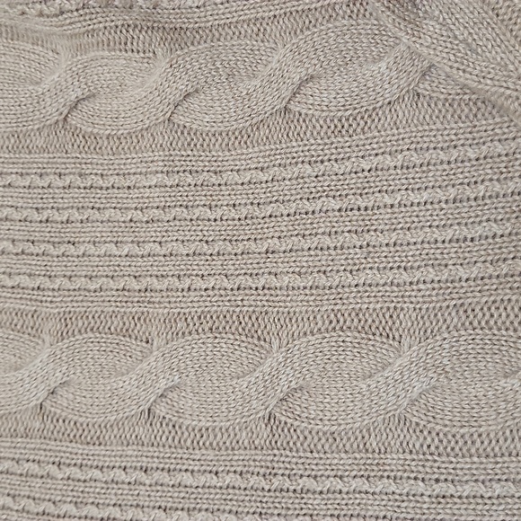 Neiman Marcus 100% cashmere sweater - Picture 8 of 8